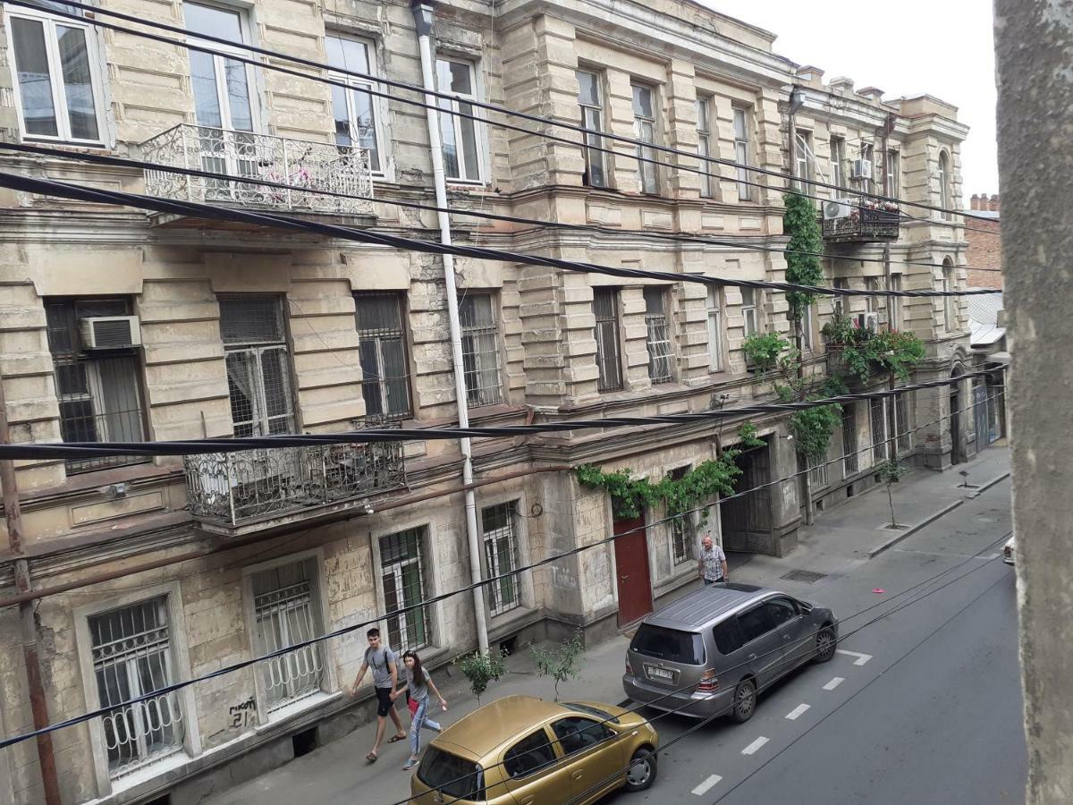 Woodmood Hostel Tbilisi Exterior photo